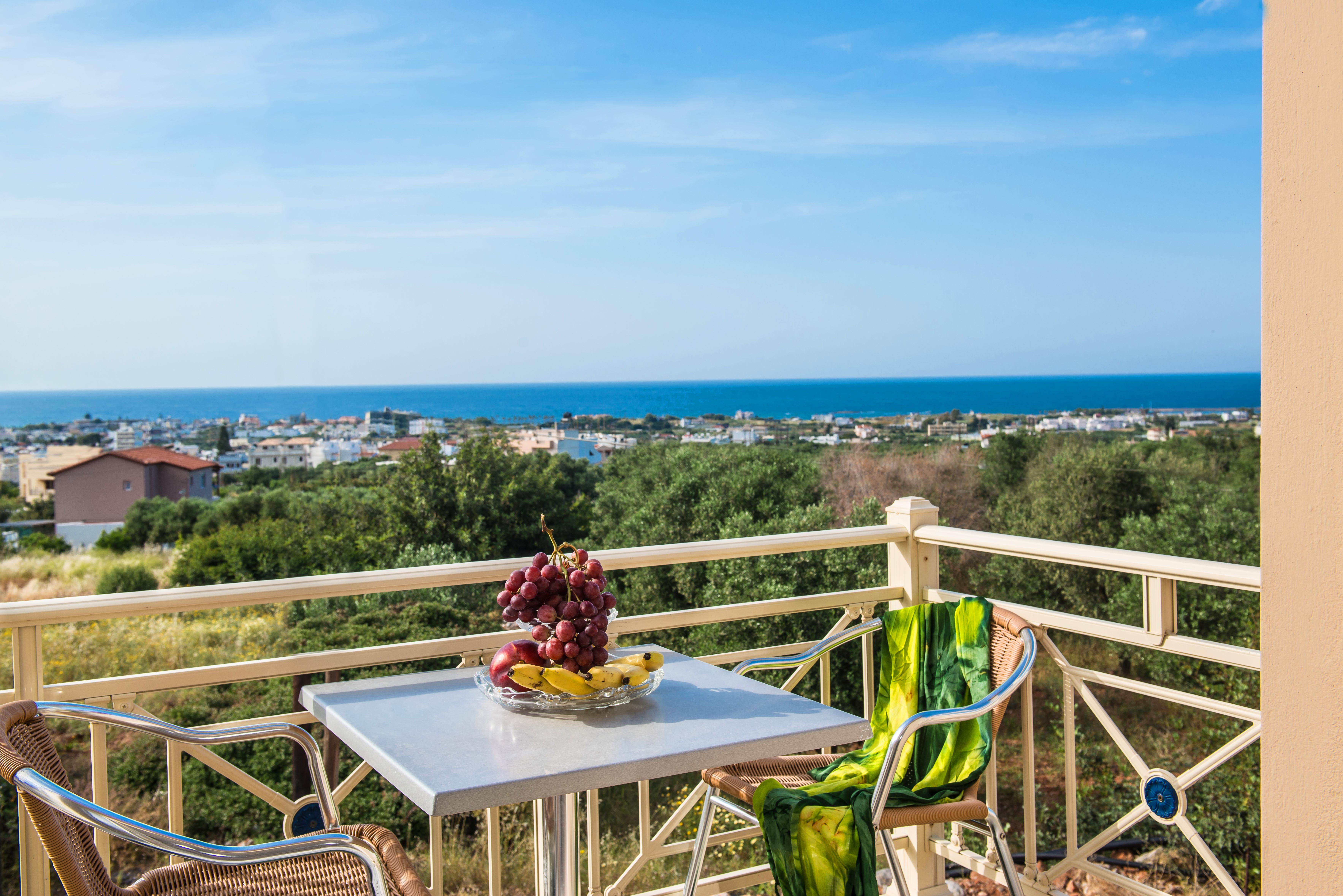 Notos Heights Hotel&Suites Malia Exterior foto